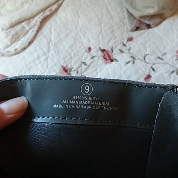 🍃Vegan suede gray boots🍃 - Picture 4 of 4